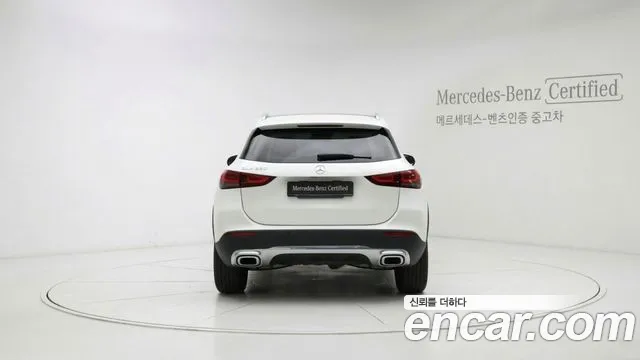 Mercedes-Benz GLA 2021 thumb 4