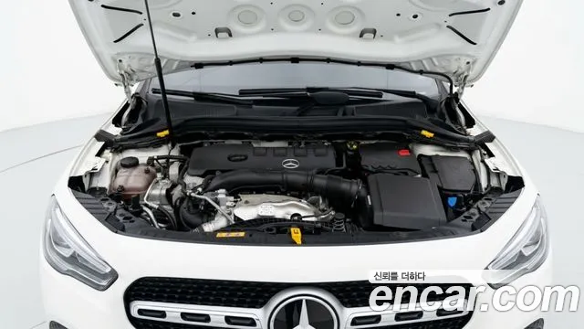 Mercedes-Benz GLA 2021 thumb 6