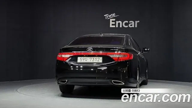 Hyundai Grandeur 2013 thumb 4