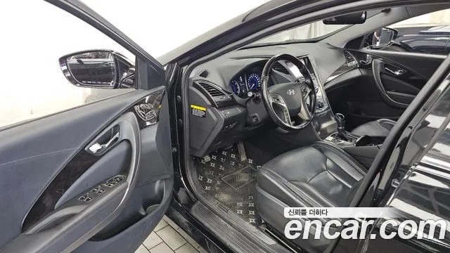 Hyundai Grandeur 2013 thumb 10