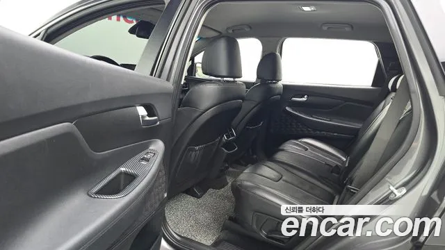 Hyundai Santa Fe 2019 thumb 11