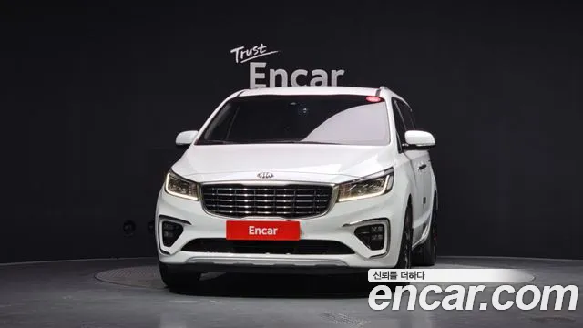 Kia Carnival 2018 thumb 3