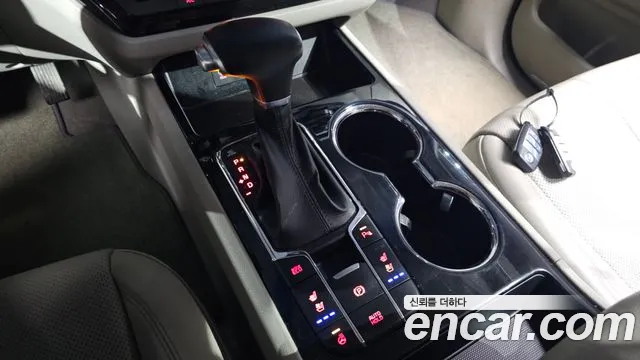 Kia Carnival 2018 thumb 9