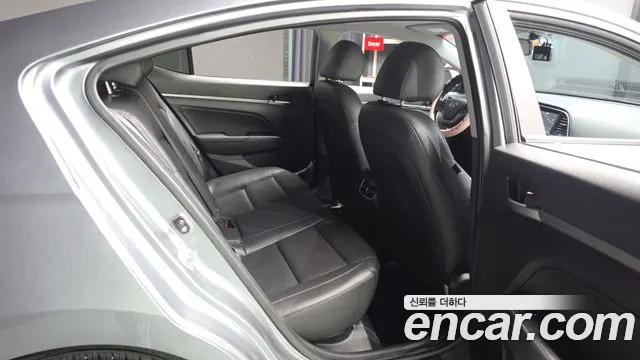 Hyundai Avante 2016 thumb 11