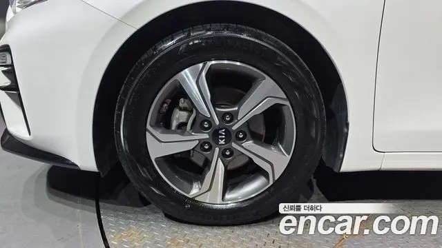 Kia K3 2019 thumb 4