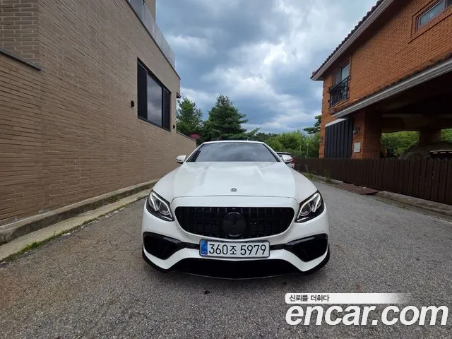 Mercedes-Benz E-Класс 2019 thumb 12