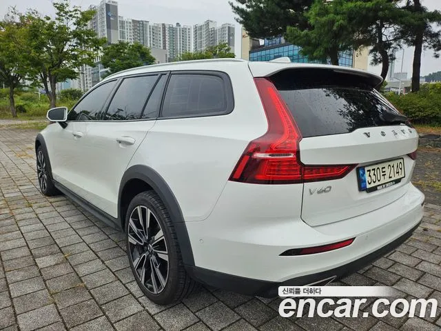 Volvo V60 2021 thumb 6
