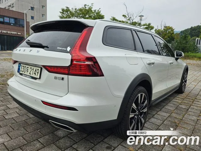 Volvo V60 2021 thumb 9
