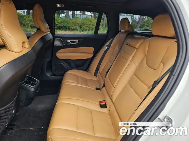 Volvo V60 2021 thumb 10