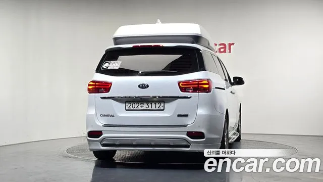 Kia Carnival 2019 thumb 4