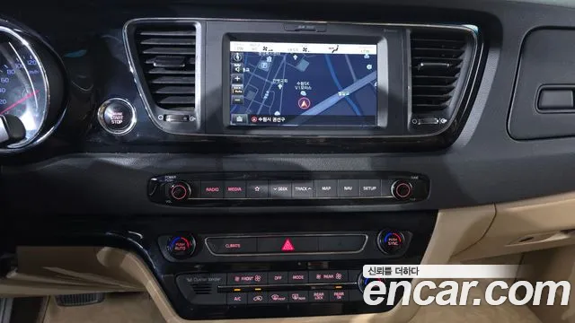 Kia Carnival 2019 thumb 12