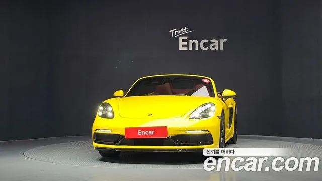 Porsche Cayman 2025 thumb 3