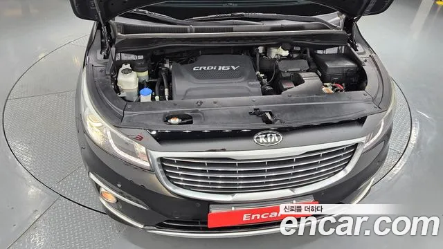 Kia Carnival 2015 thumb 6