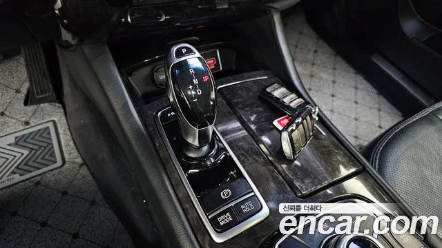 Kia K9 2015 thumb 9