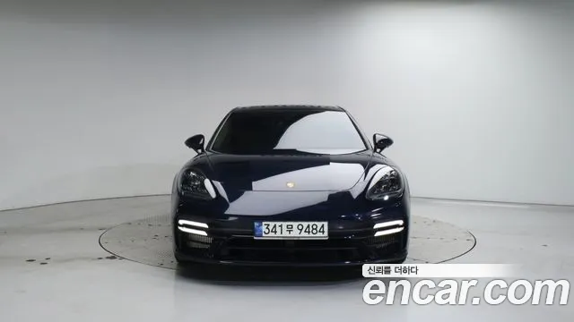 Porsche Panamera 2021 thumb 3
