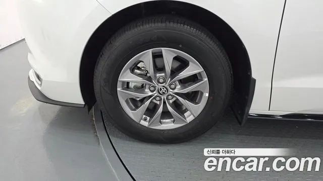 Toyota Sienna 2025 thumb 5