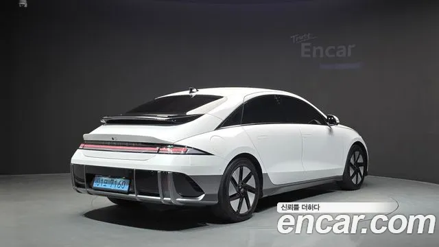 Hyundai IONIQ 6 2024 thumb 2
