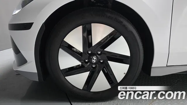 Hyundai IONIQ 6 2024 thumb 5