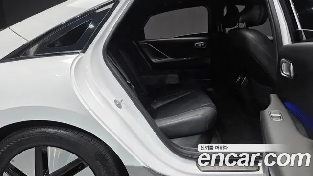 Hyundai IONIQ 6 2024 thumb 12