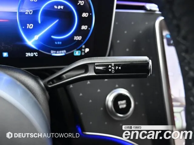 Mercedes-Benz EQE 2025 thumb 9