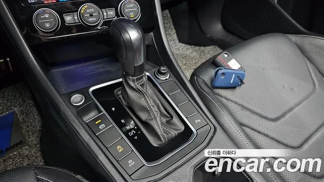 Volkswagen Jetta 2021 thumb 9
