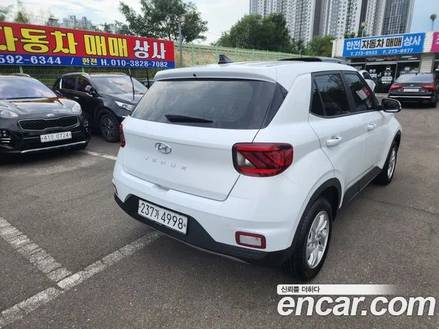 Hyundai Venue 2019 thumb 2