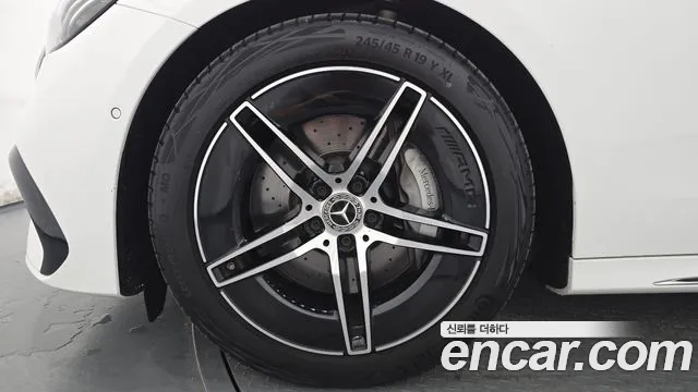 Mercedes-Benz E-Класс 2025 thumb 5
