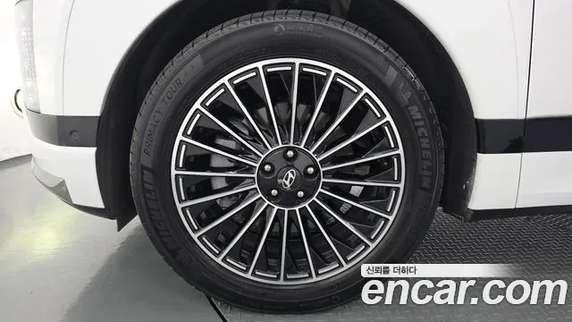 Hyundai IONIQ 9 2025 thumb 5