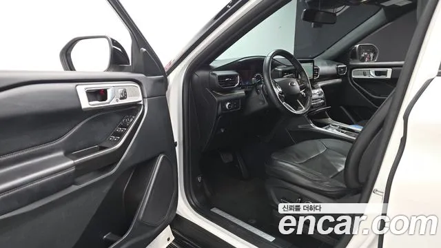 Ford Explorer 2020 thumb 9