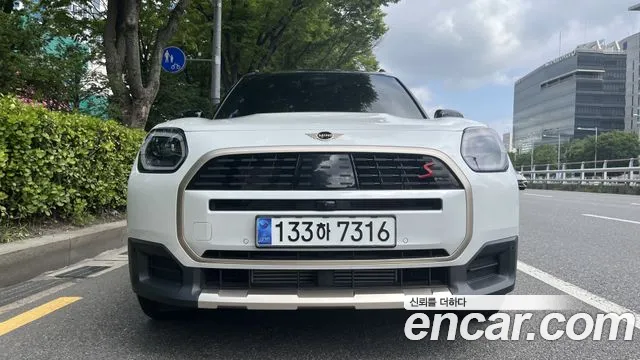 Mini Countryman 2025 thumb 12