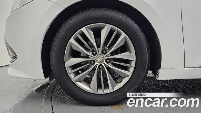 Hyundai Grandeur 2014 thumb 5