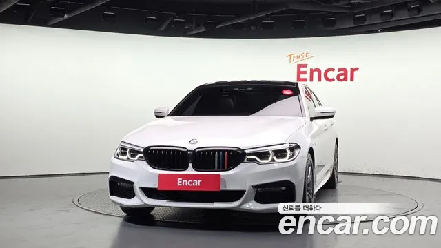 BMW 5 серии 2018 thumb 3
