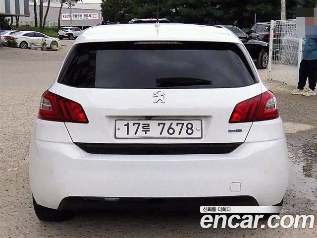 Peugeot 308 2014 thumb 4