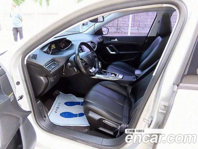 Peugeot 308 2014 thumb 5