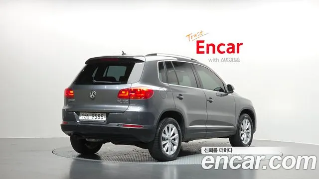 Volkswagen Tiguan 2015 thumb 2