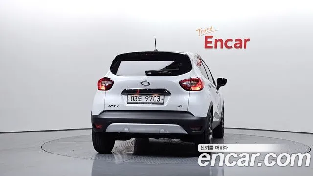 Renault Captur 2017 thumb 4