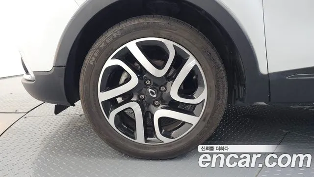 Renault Captur 2017 thumb 5