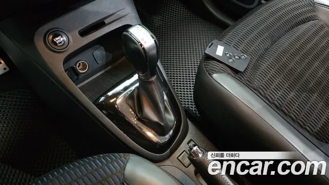 Renault Captur 2017 thumb 9