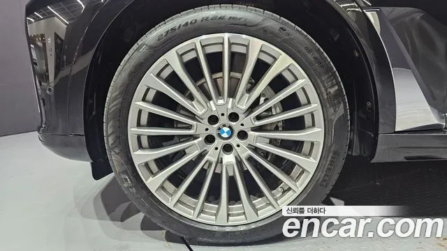 BMW X7 2021 thumb 5