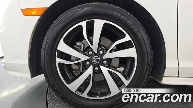 Honda Odyssey 2017 thumb 5