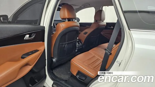 Kia Sorento 2017 thumb 12
