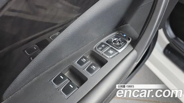 Hyundai Grandeur 2016 thumb 12