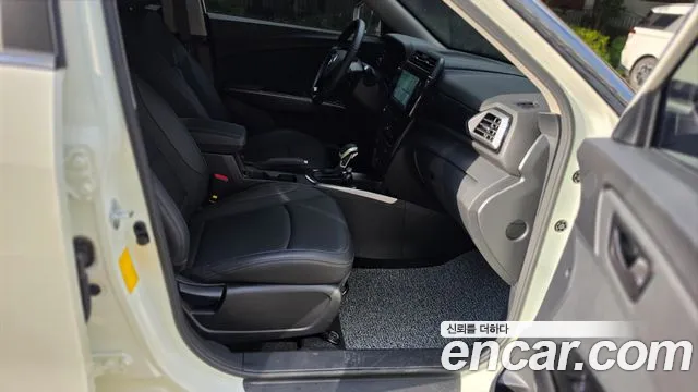 KG_Mobility_Ssangyong TIBOLI 2025 thumb 7