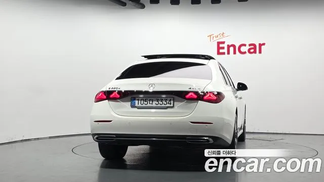 Mercedes-Benz E-Класс 2025 thumb 4