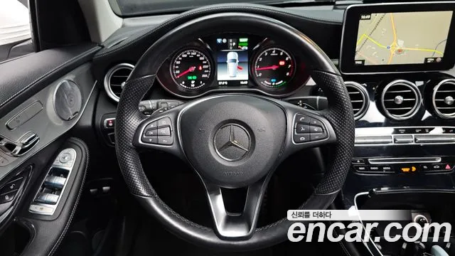 Mercedes-Benz GLC 2018 thumb 12