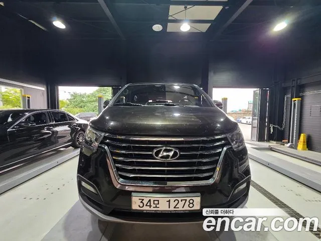 Hyundai Starex 2018 thumb 3
