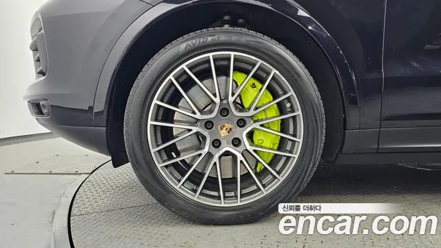 Porsche Cayenne 2020 thumb 5