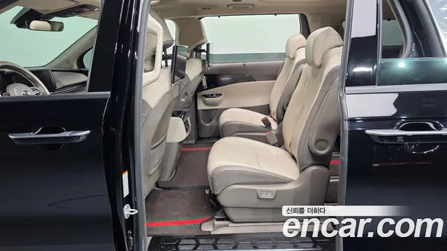 Kia Carnival 2020 thumb 11