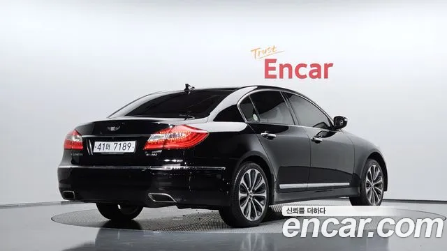 Hyundai Genesis 2011 thumb 2