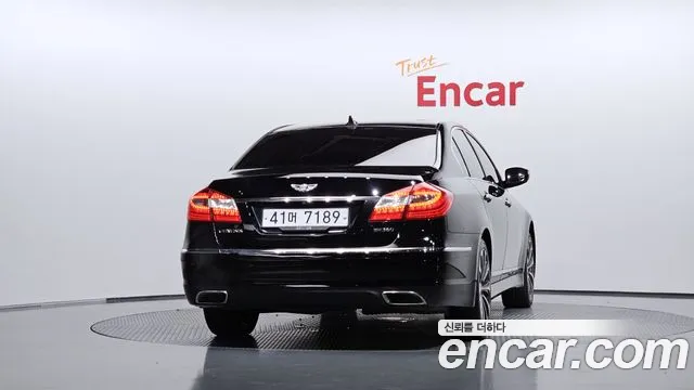 Hyundai Genesis 2011 thumb 4